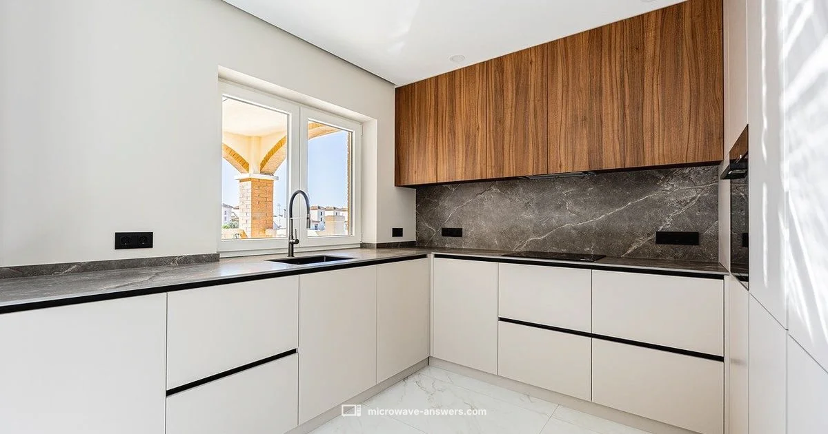 Microwave Spaghetti Squash - Microwave Answers