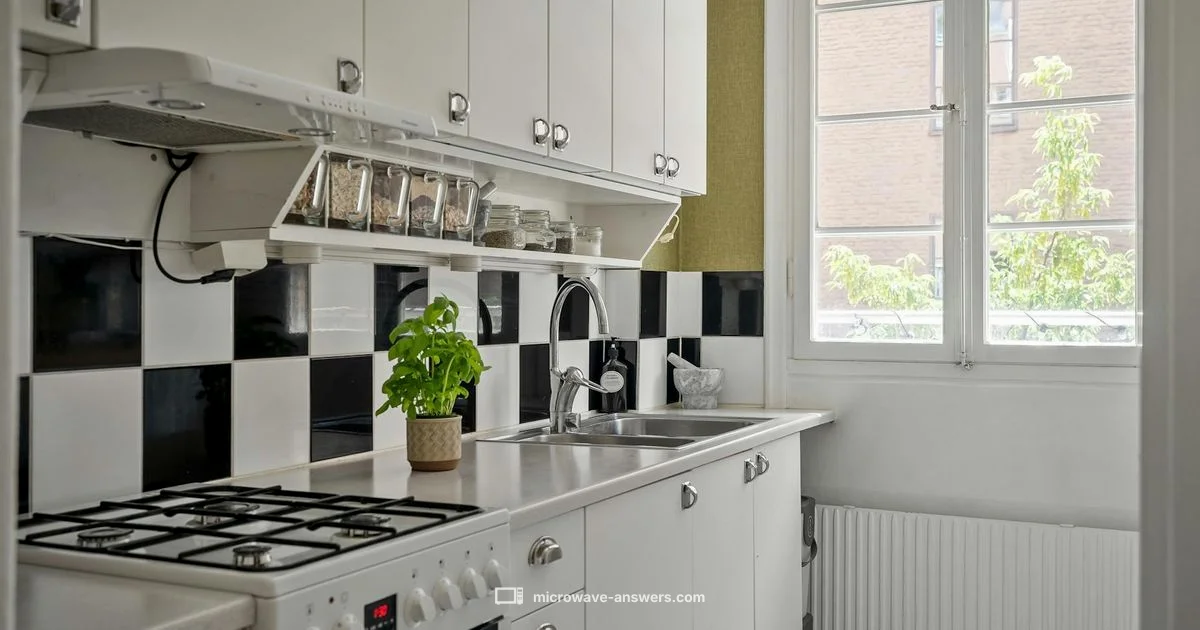 Compact 0.7 cu ft Guide - Microwave Answers